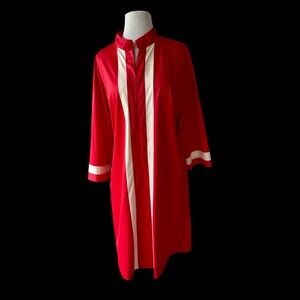 VTG Vanity Fair Antron III Nylon Robe Sz 14 Red White Stripe Front Zip USA *flaw